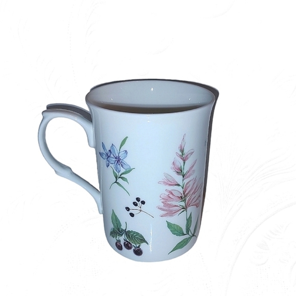 Rose of England China Cup